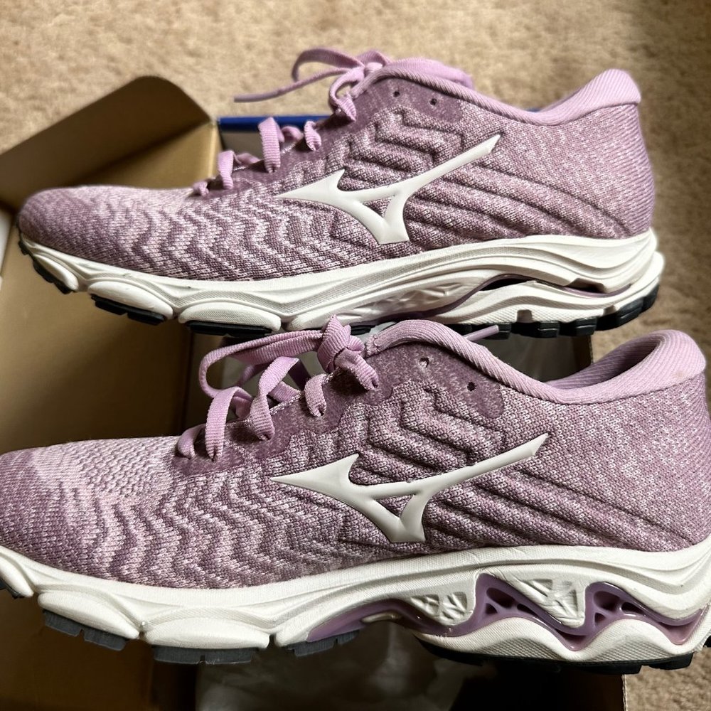 Mizuno Women's Wave Inspire 16 Road Running Shoe size 7.5, Pink - Picture 3 of 8